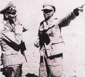 EL ALAMIEN - Rommel berbicang dengan komandan pasukan payung. General major Rameke, musim panas 1942